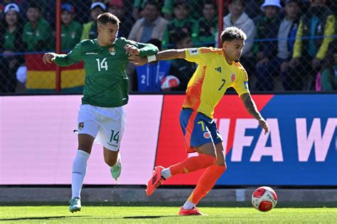 BOLIVIA SORPRENDIÓ A COLOMBIA Y MANTIENE SUEÑO DE VOLVER A UN MUNDIAL