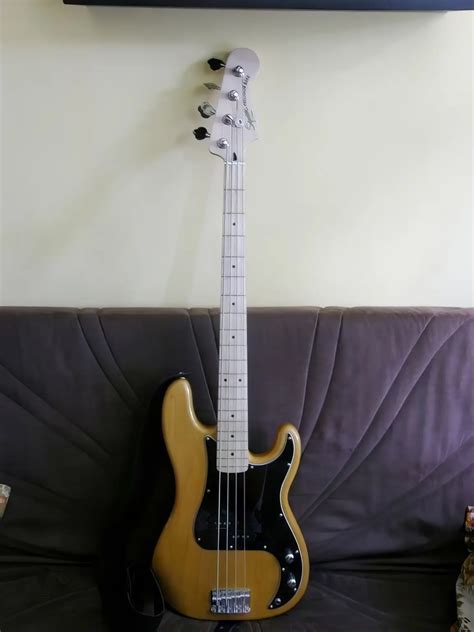 Squier Vintage Modified Precision Bass