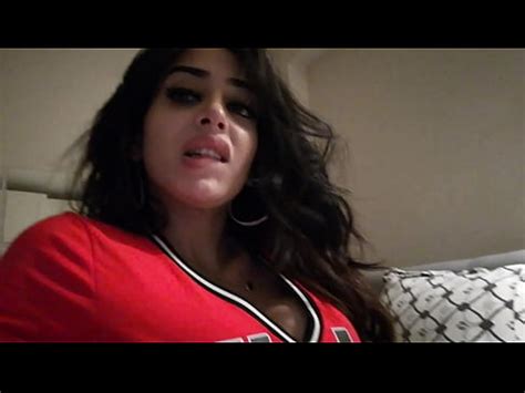 Neyla Kim Beurette Bull Body Egyptian Red Sexe Gros Seins Aime Baiser XVIDEOS