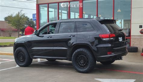 2020 Jeep Grand Cherokee With 20x9 20 Fuel Rebel 5 And 28560r20 Nitto