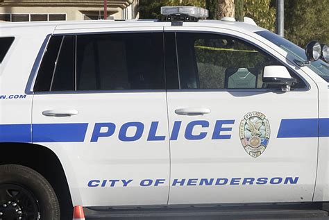 2 people help stop attack on Henderson police officer | Crime