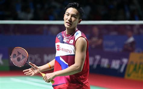 Usai Juara Di Malaysia Masters Kento Momota Alami Kecelakaan