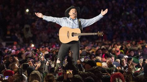 Garth Brooks Tickets 30th April Tiger Stadium