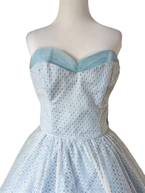 Vintage 1950 S White Eyelet And Blue Tulle Dreamy Par Gem