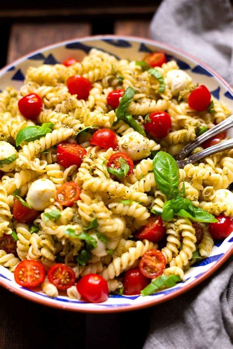 20 Minuten Caprese Nudelsalat Kochkarussell Caprese Nudelsalat