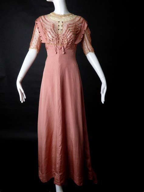 Gorgeous C 1910 Dusty Rose Afternoon Gown In Pink Silk The Gown Has A