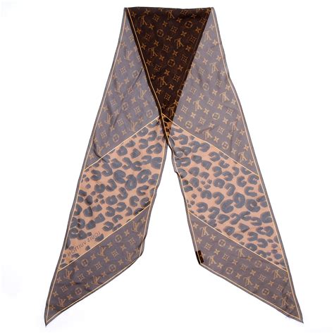 LOUIS VUITTON Monogram Leopard Silk Scarf 52437