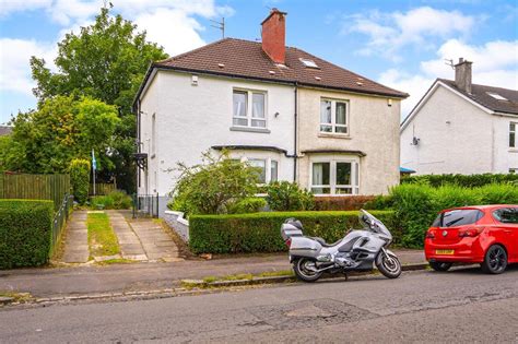 79 Loanfoot Avenue Knightswood G13 3 Bed Semi Detached House £195 000