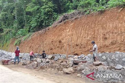 Jalan Poros Maros Bone Kembali Ditutup Ini Penyebabnya Koran Jakarta