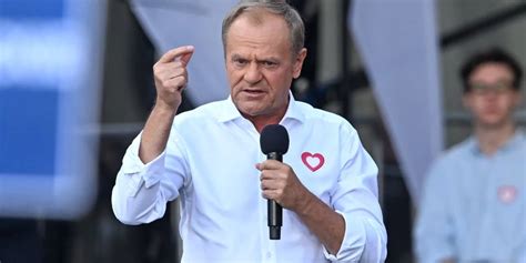 Tusk reaguje na zatrzymanie żołnierzy Oczekuje decyzji personalnych i