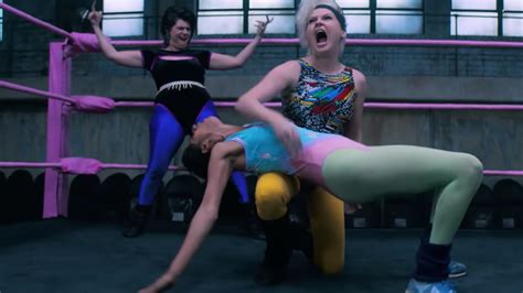 The ‘glow Season 2 Trailer Is Here In A Cloud Of Hairspray And Spandex