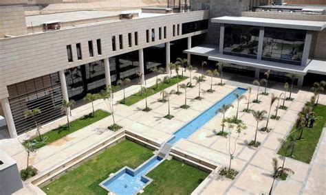 New Giza University Rowad Modern Engineering