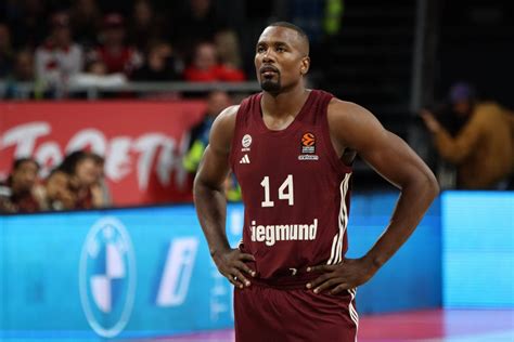 Serge Ibaka To Miss Game Vs Olympiacos Basketnews