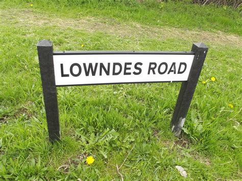 Lowndes Road Stourbridge Road Sign A Photo On Flickriver