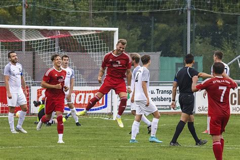 Bildergalerie Fußball Torreiches Bezirksliga Spiel Egg schlägt