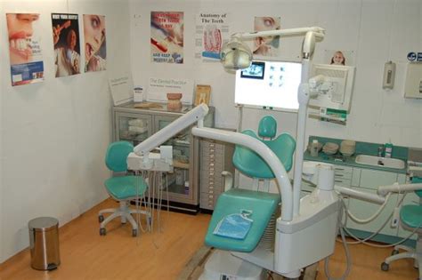 Dentist Suite 4 Film Medical