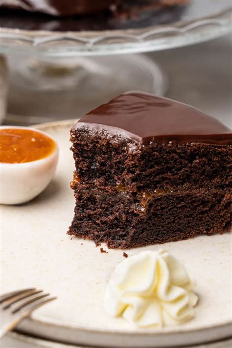 Austrian Sacher Torte Cake (VIDEO) - Spatula Desserts