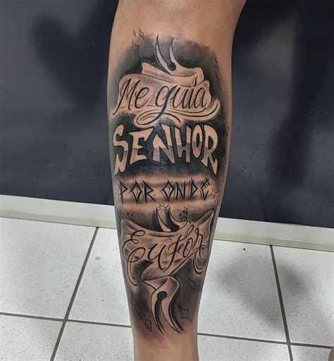 Tatuagem Masculina Na Perna Frases O Pre O De Uma Tatuagem Pode Variar