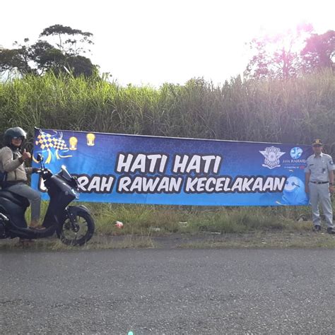 Jasa Raharja Bener Meriah Pasang Spanduk Himbauan Di Daerah Rawan Kecelakaan