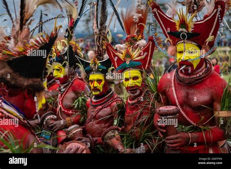 PapÚa Nueva Guinea Tribus Huli Personas En El Festival Este FotÓgrafo