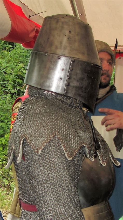 Late Great helm italy ? 14th century | Century armor, Medieval armor, Medieval knight