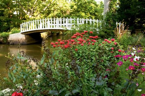 Bartlett Arboretum Provides A Lush Natural Oasis For Special Events