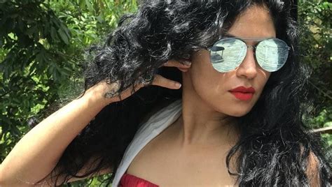 Fed Up Of Seeing Her Morphed Nude Pics FIR Actor Kavita Kaushik Quits