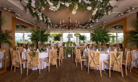 The Roslin Beach Hotel Wedding Venue Southend On Sea Essex Hitched Co Uk