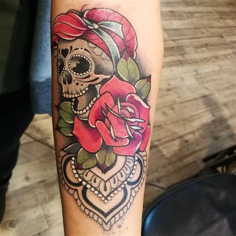 Rockabilly Skull And Roses Tattoo Tattoo Ideas And Inspiration Rockabilly Tattoos