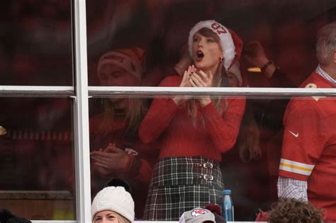 Taylor Swift Comforts Shocked Brittany Mahomes After Chiefs Christmas Loss