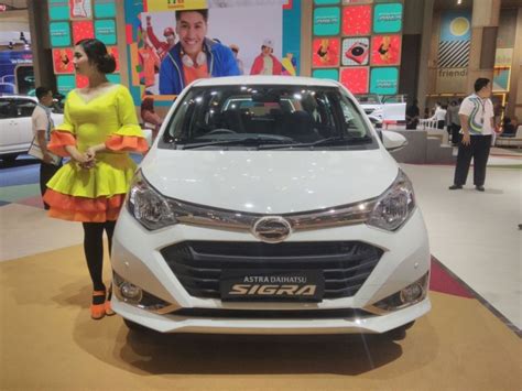 Daihatsu Sigra Daihatsu Sirion Special Editions At Giias Live