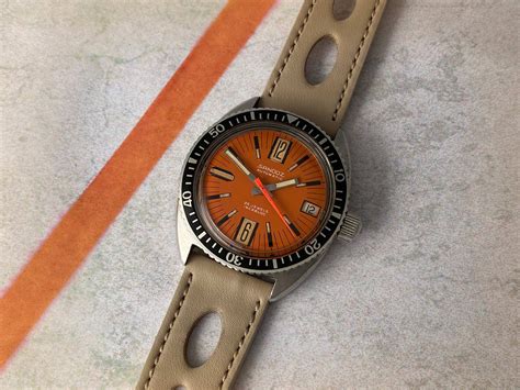 SANDOZ ORANGE DIVER Swiss Vintage Automatic Watch 20 ATM 25 Jewels Cal