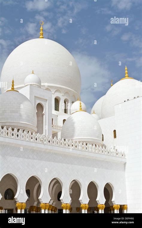 Exterior Domes Arches And Minarets Of The The Sheikh Zayed Grand