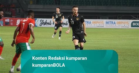 Marc Klok Akui Ajak Wiljan Pluim Gabung Persib Kumparan