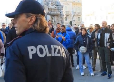 Green Pass La Protesta Di Trieste Approda A Palermo Blogsicilia