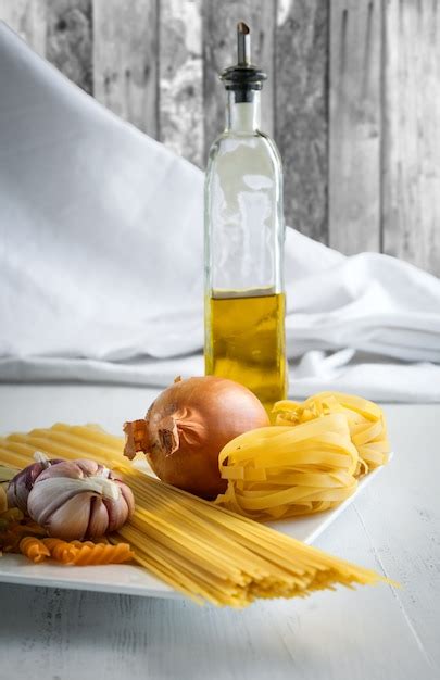 Premium Photo Raw Italian Pasta