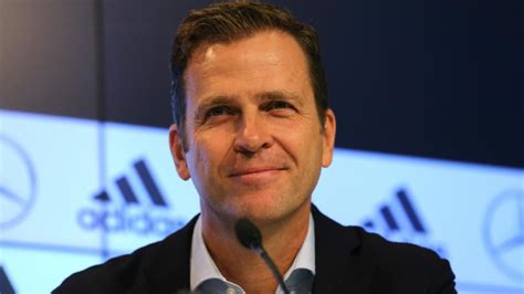 Fußball Bierhoff Wir müssen wieder Nähe aufbauen WELT