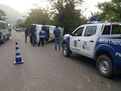 Siete Heridos Deja Volcamiento De Bus En Cofradía Cortés