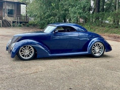 1937 Ford Roadster Volo Museum