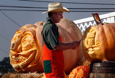 Pumpkin Mania Your Guide To The Half Moon Bay Festival Bayarea