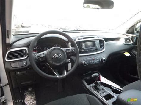 Kia Sorento Lx V Awd Black Dashboard Photo Gtcarlot