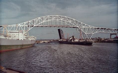 Work Resumes On Texass Corpus Christi Harbor Bridge Flatiron