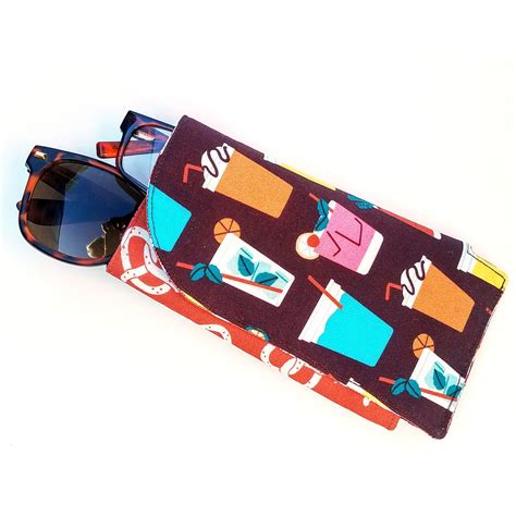 Free Double Decker Eyeglass Case Pattern - Paintbrush Studio Fabrics