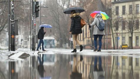 Wetter In Deutschland Experte Warnt Vor Vollen Kellern Hochwasser Droht