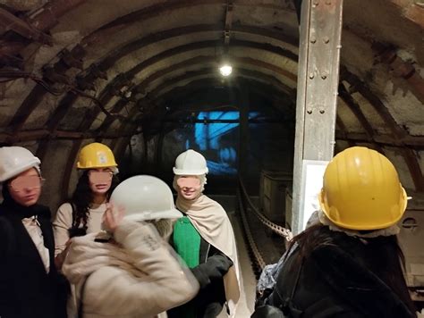 Nos élèves dans le plus grand musée de la mine en France Lycée Averroès