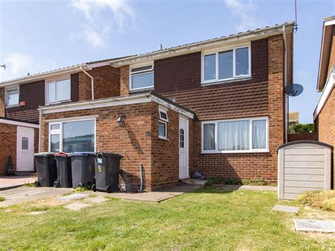 3 Bed Detached House For Sale In Strangford Place Herne Bay Ct6 Zoopla