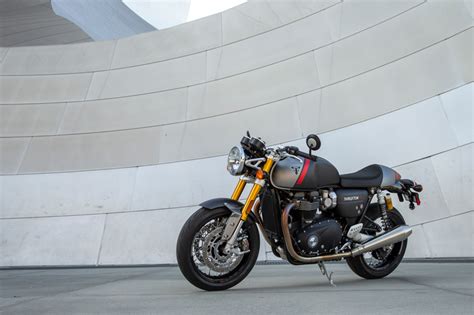 Triumph Thruxton Rs Road Test Review Rider Magazine