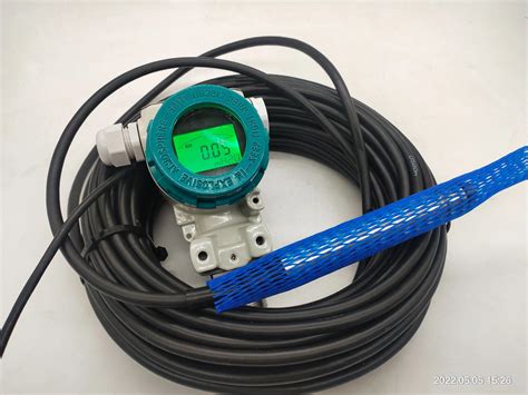 Submersible Liquid Level Transmitters 4 20mA Hart RS485 Output With