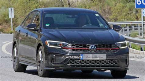 Volkswagen Jetta Gli 2022 Es Espiado Con Actualizaciones