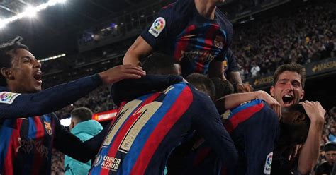 El clásico es azulgrana Barcelona derrotó al Real Madrid en los